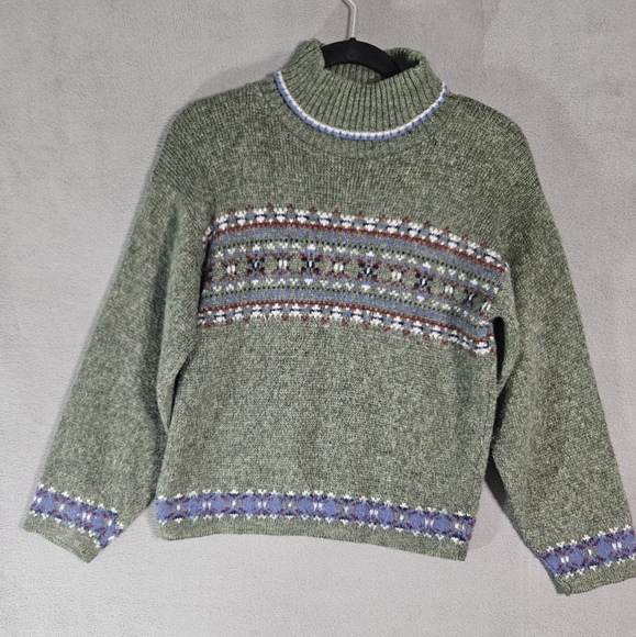 Vintage Mandee Pull Over Acrylic Sweater Size Medium Green Isle Nordic Fair USA - Picture 1 of 9